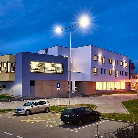 Hotel Europa Karlovac Exterior foto