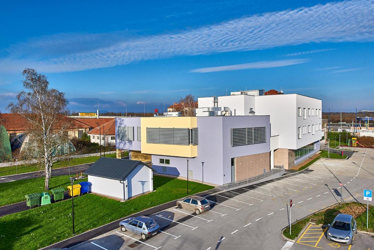 Hotel Europa Karlovac Exterior foto