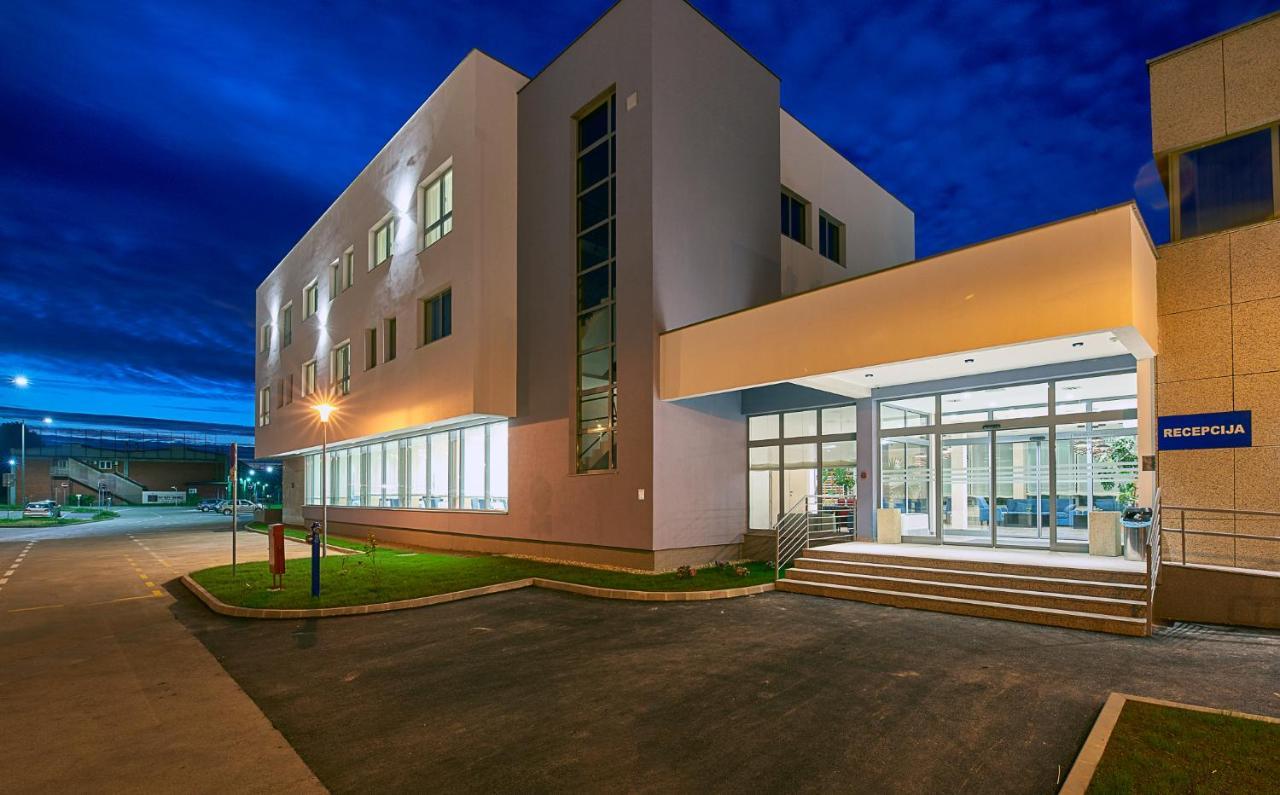 Hotel Europa Karlovac Exterior foto